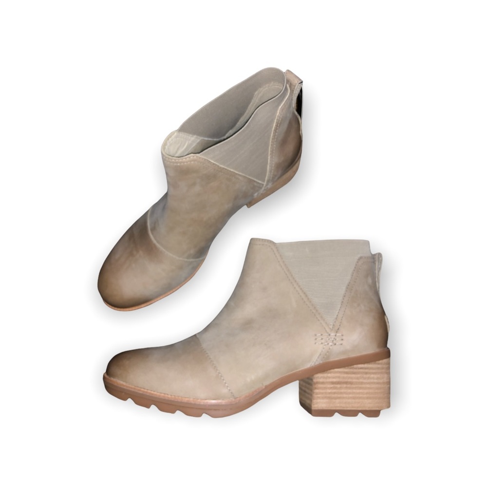 🌟NWT🌟 Sorel Cate Lug Sole Chelsea Booties